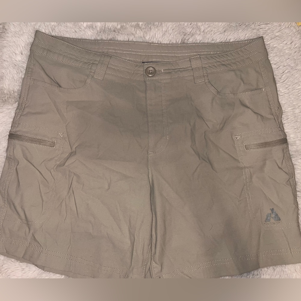 Eddie Bauer Women’s Guide Pro Shorts Size 14 Light Khaki